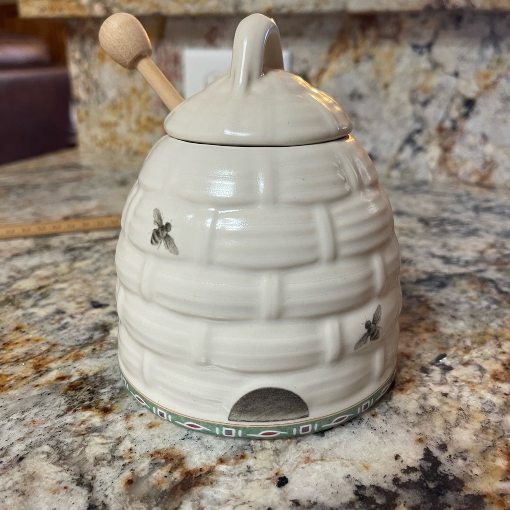 Pfaltzgraff Naturewood Honey Pot